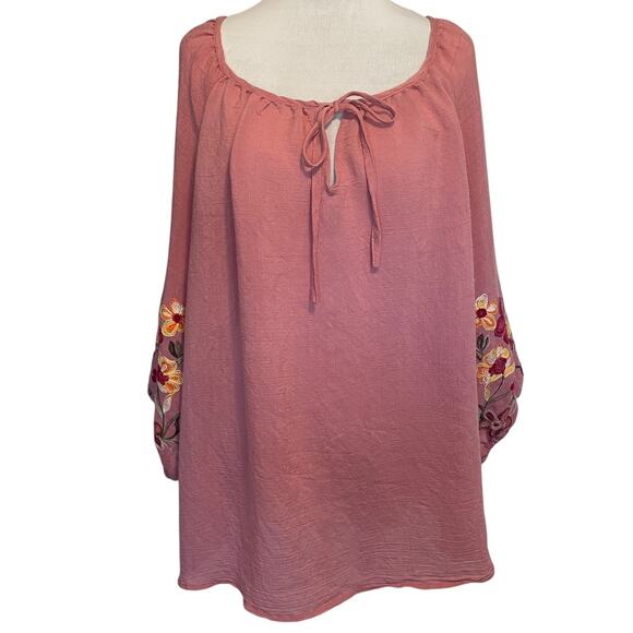Olivia & Martin Embroidered Boho Top Womens Size 1X Mauve Peasant Floral Blouse - Picture 1 of 7